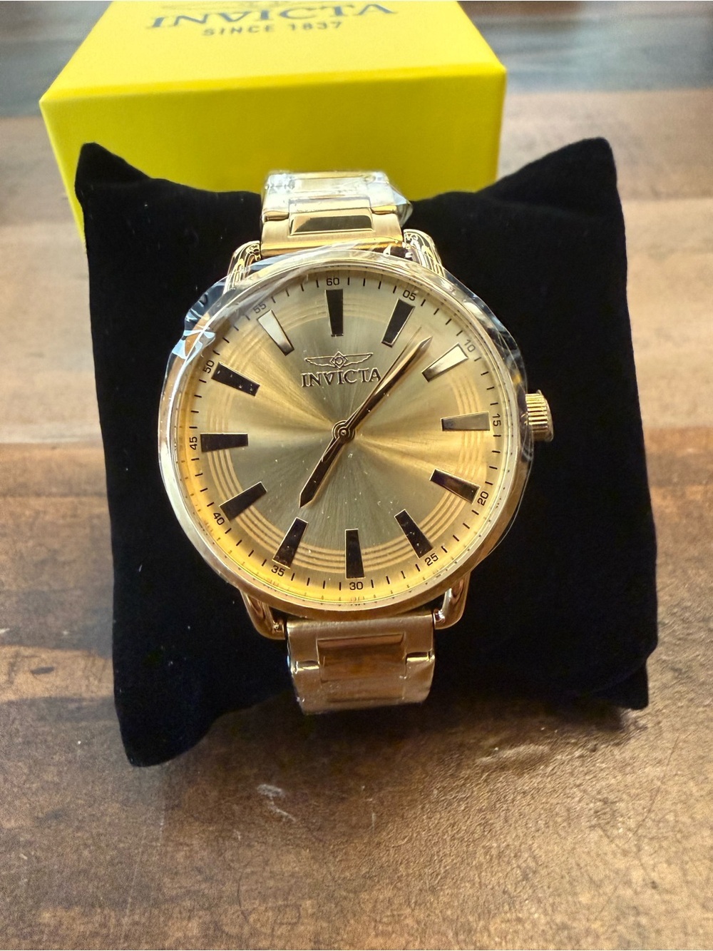 Invicta Wildflower Quartz Gold Dial Ladies Watch (Model 46332)